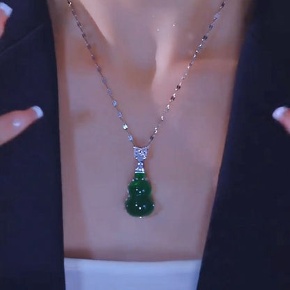 Oriental Charm Glass Green Necklace-H1