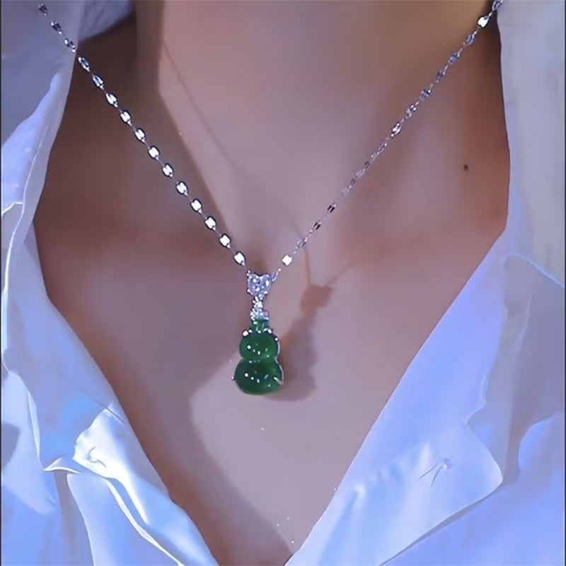 Oriental Charm Glass Green Necklace-H1