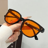 🍀Black-framed orange tea slice